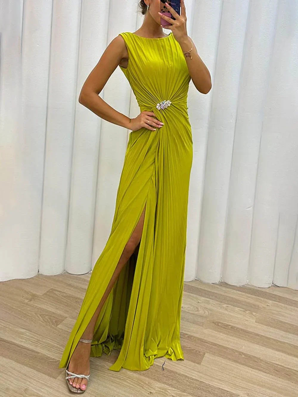Yael™ | Elegantné šaty s vysokým výstrihom