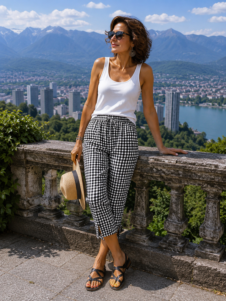 Jessy | Uvoľnené letné kockované capri nohavice