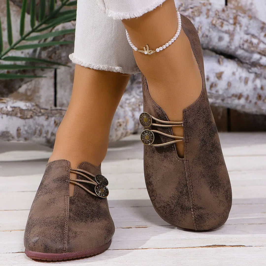 Elena — ploché topánky s elastickými detailmi