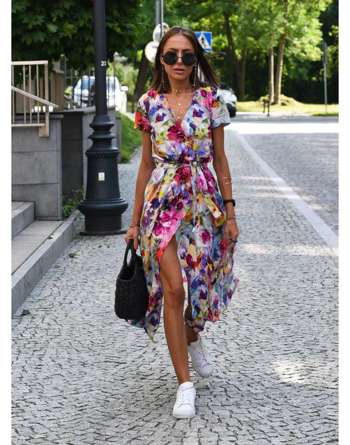 Julia - Elegantné šaty s výstrihom do V a tvarujúcim strihom